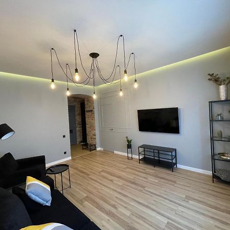 Apartment Centre Inn Chernivtsi Bagian luar foto