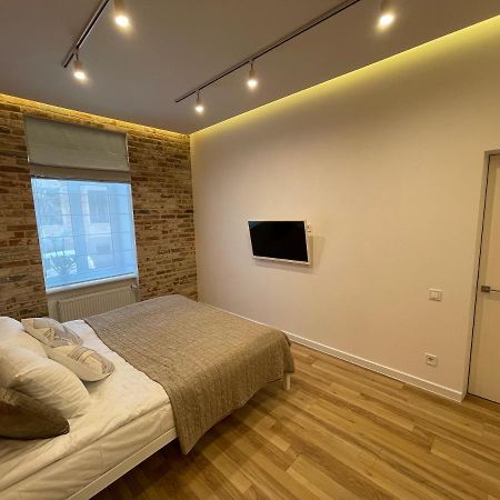 Apartment Centre Inn Chernivtsi Bagian luar foto