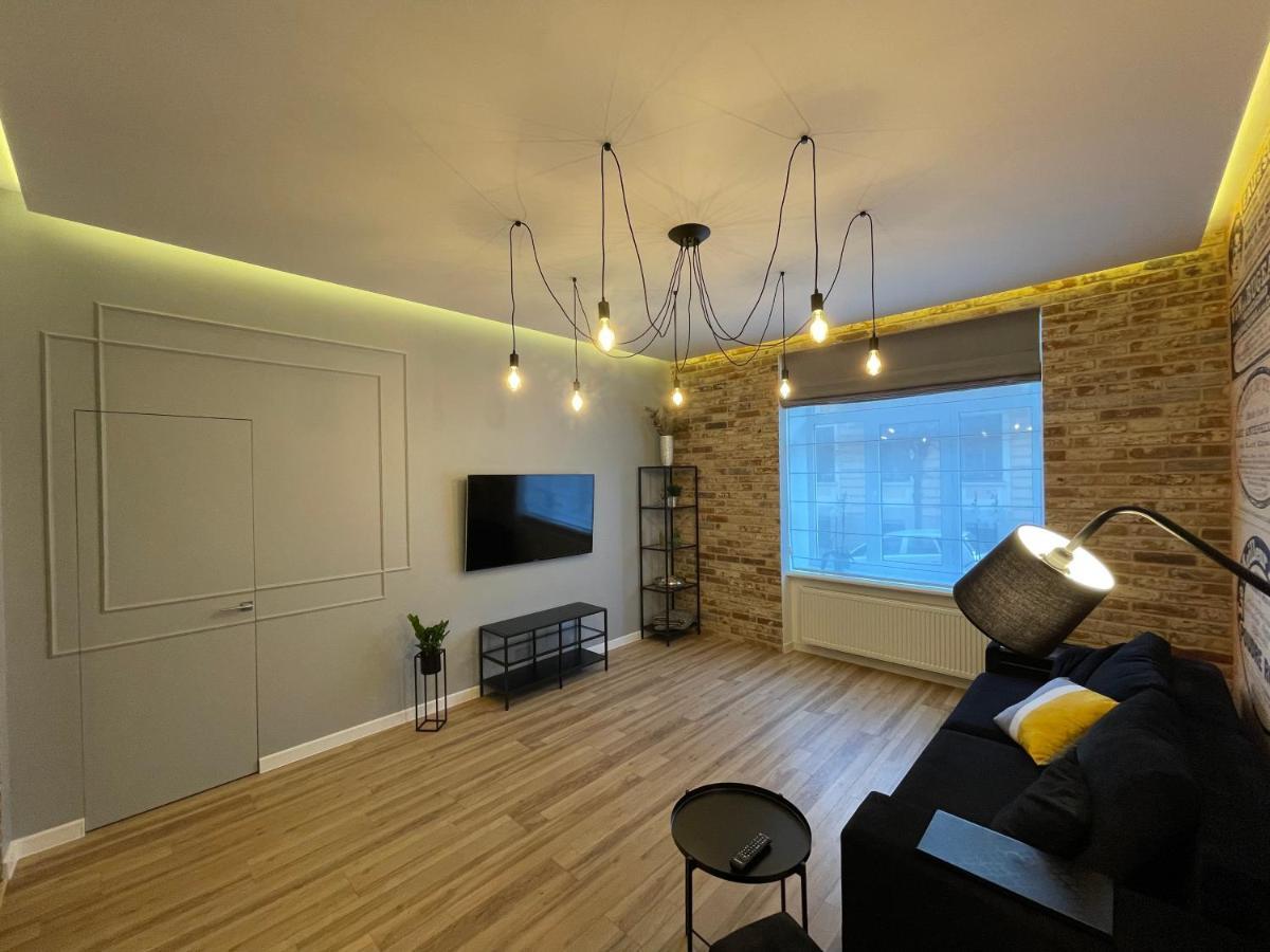 Apartment Centre Inn Chernivtsi Bagian luar foto