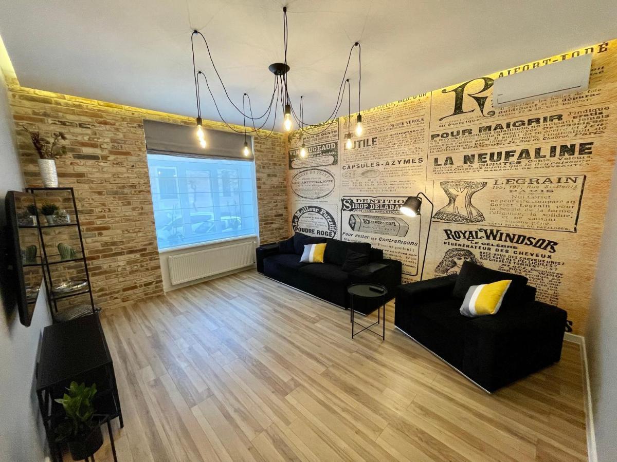 Apartment Centre Inn Chernivtsi Bagian luar foto