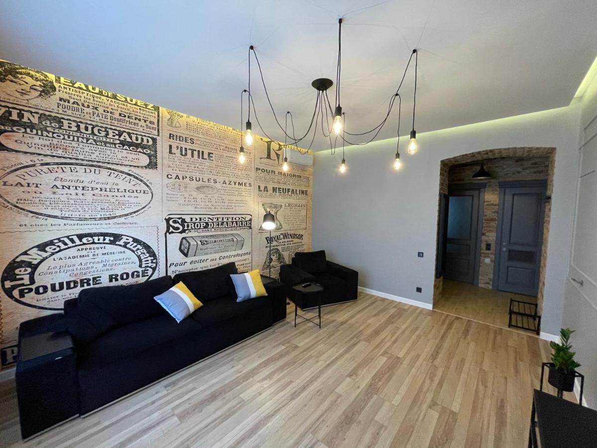 Apartment Centre Inn Chernivtsi Bagian luar foto